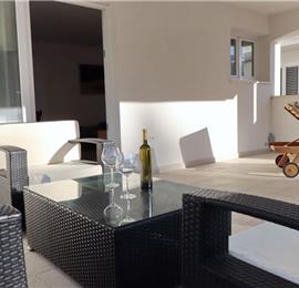 6 Bedroom Beachfront Villa with Heated Pool near Vela Luka on Korcula Island, Sleep 12